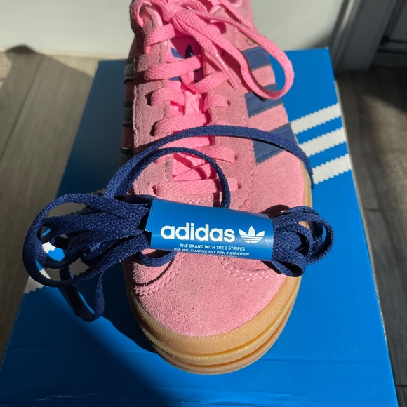 Adidas Gazelle pink and blue strip - Picture 4 of 4
